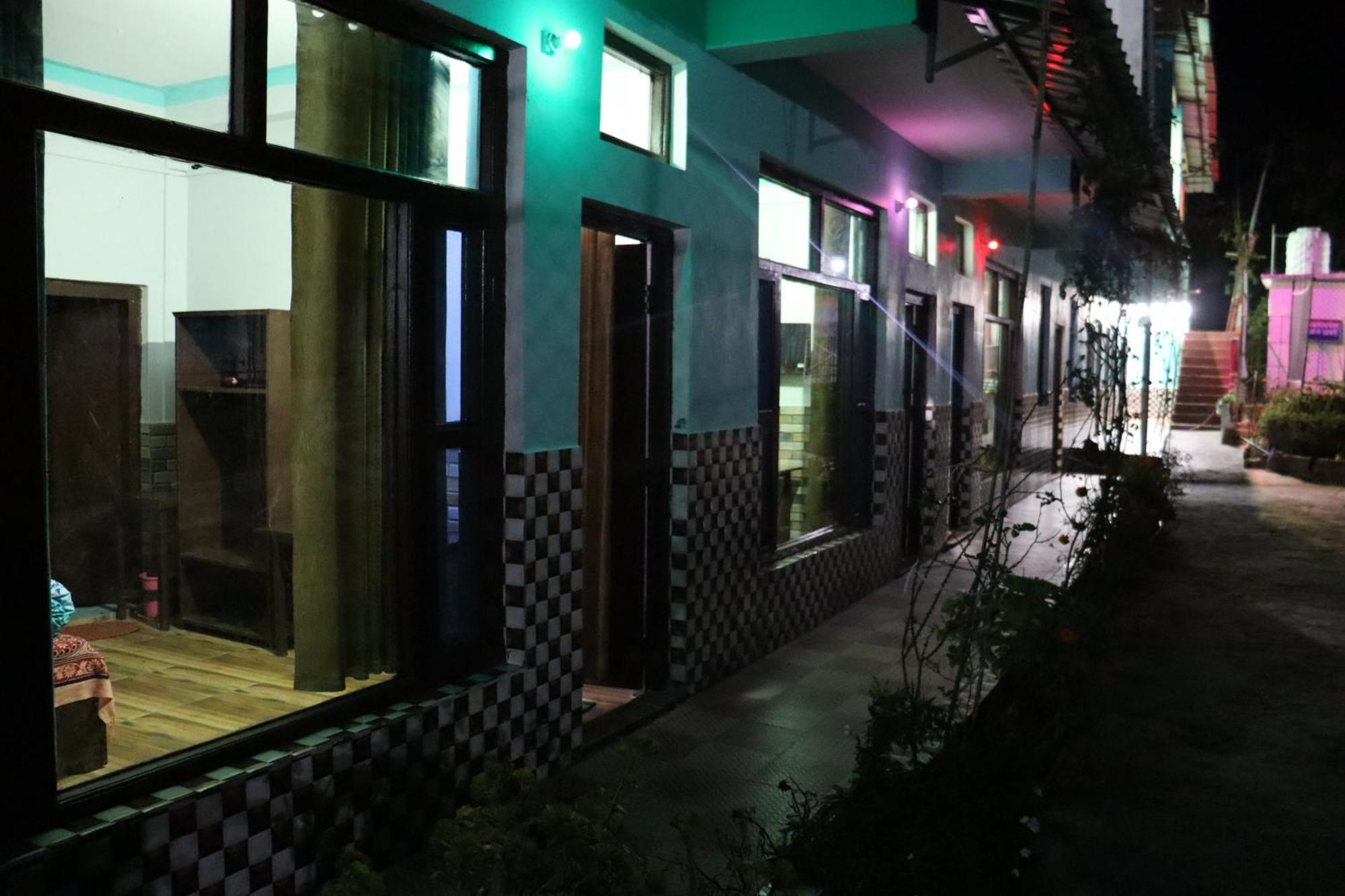 Shanti Home Stay Chaukori Exterior foto