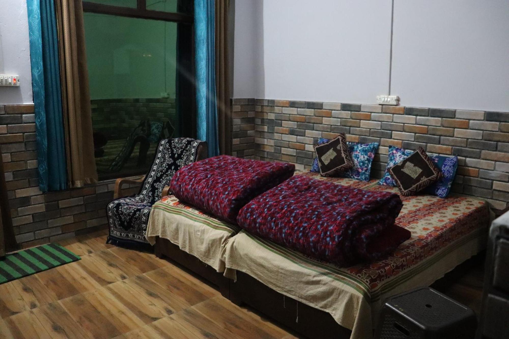 Shanti Home Stay Chaukori Exterior foto